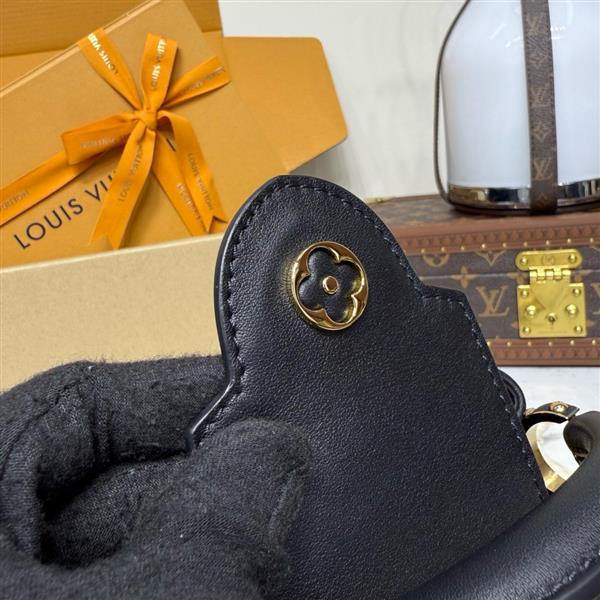 2026120164335821 830